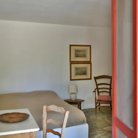 Rosalie Red House Holiday home